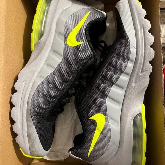 🔥 Nike Air Max Invigor | 6Y / Women’s 7.5 | Brand New | ⚠️📦 🔥 - Picture 2 of 4